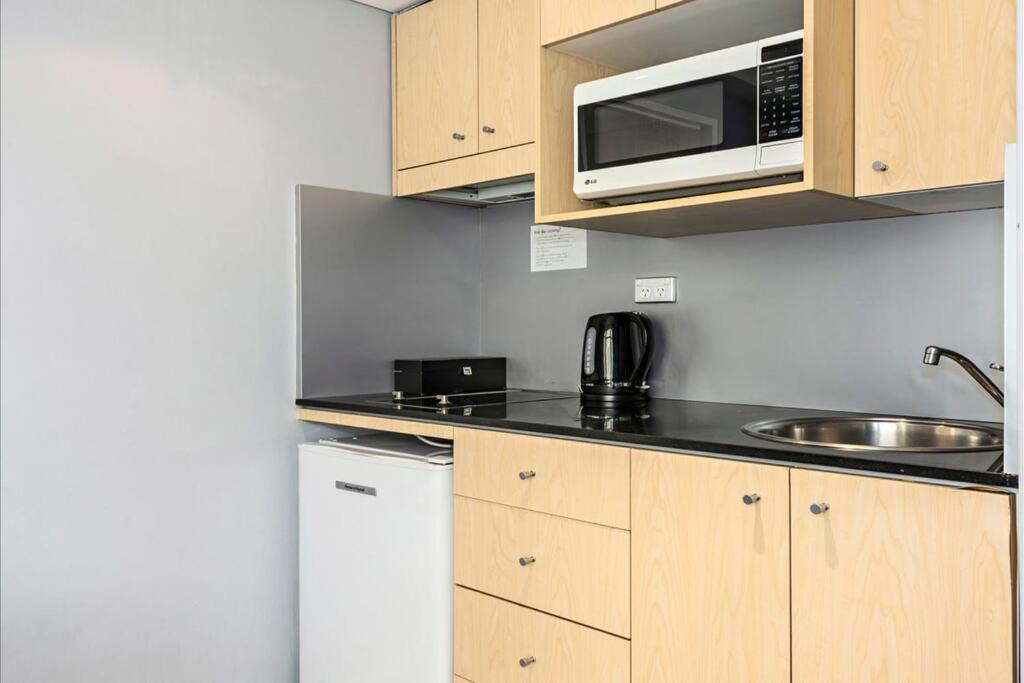 Kozyguru / Haymarket / Modern 1 Location / Nha653-608 *